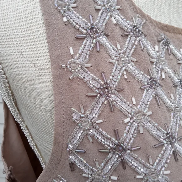 Exquisite! Beaded High-End Tank w/ Liner - Picture 8 of 12